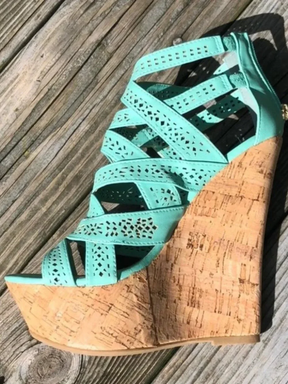 Platform Wedges. Chic!